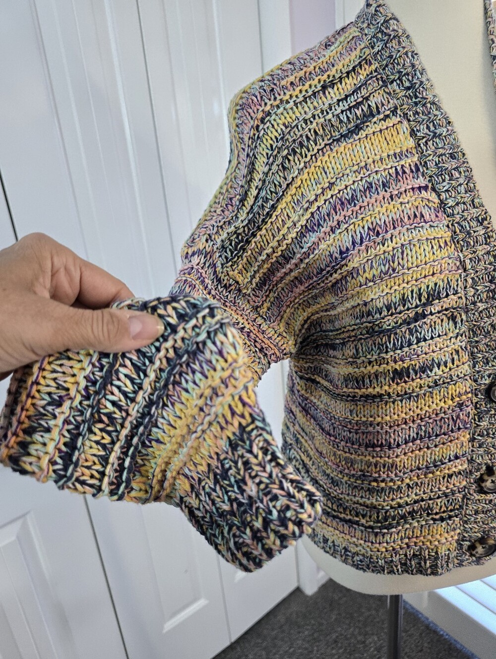 Ambercrombie & Fitch Multicolor Knit Button-Front Women’s Sweater Cardigan - Picture 4 of 9